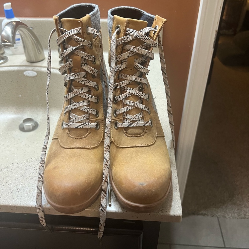 Women’s Sorel boots